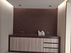 بديل خشب واجهة دخول البيت